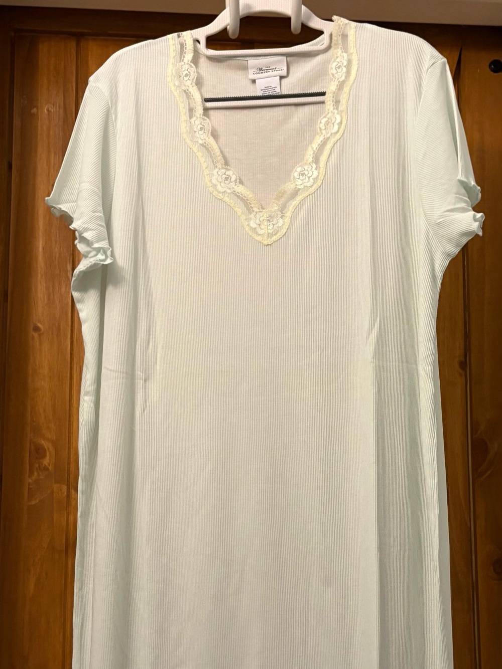 The Company Store Woman’s Cooling v-Neck Nightgown Short Sleeve Mint Green XL